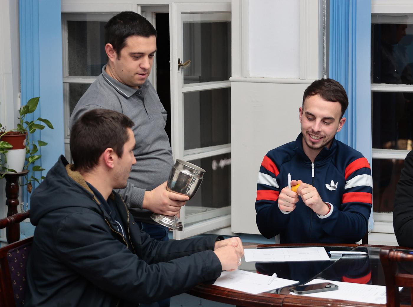 1614_3.jpg 1614_3.jpg