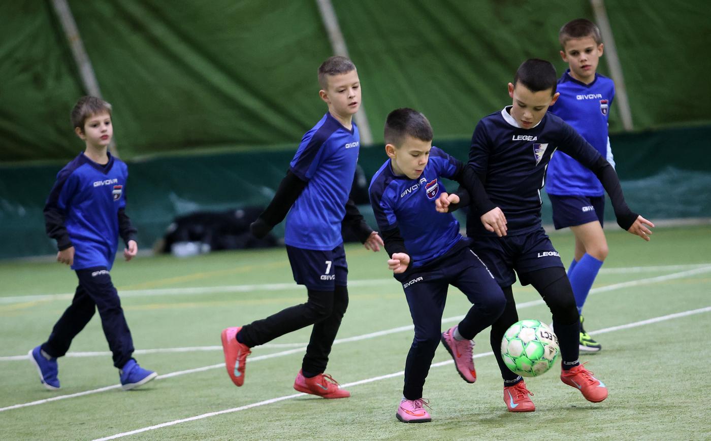 1619_2.jpg 1619_2.jpg